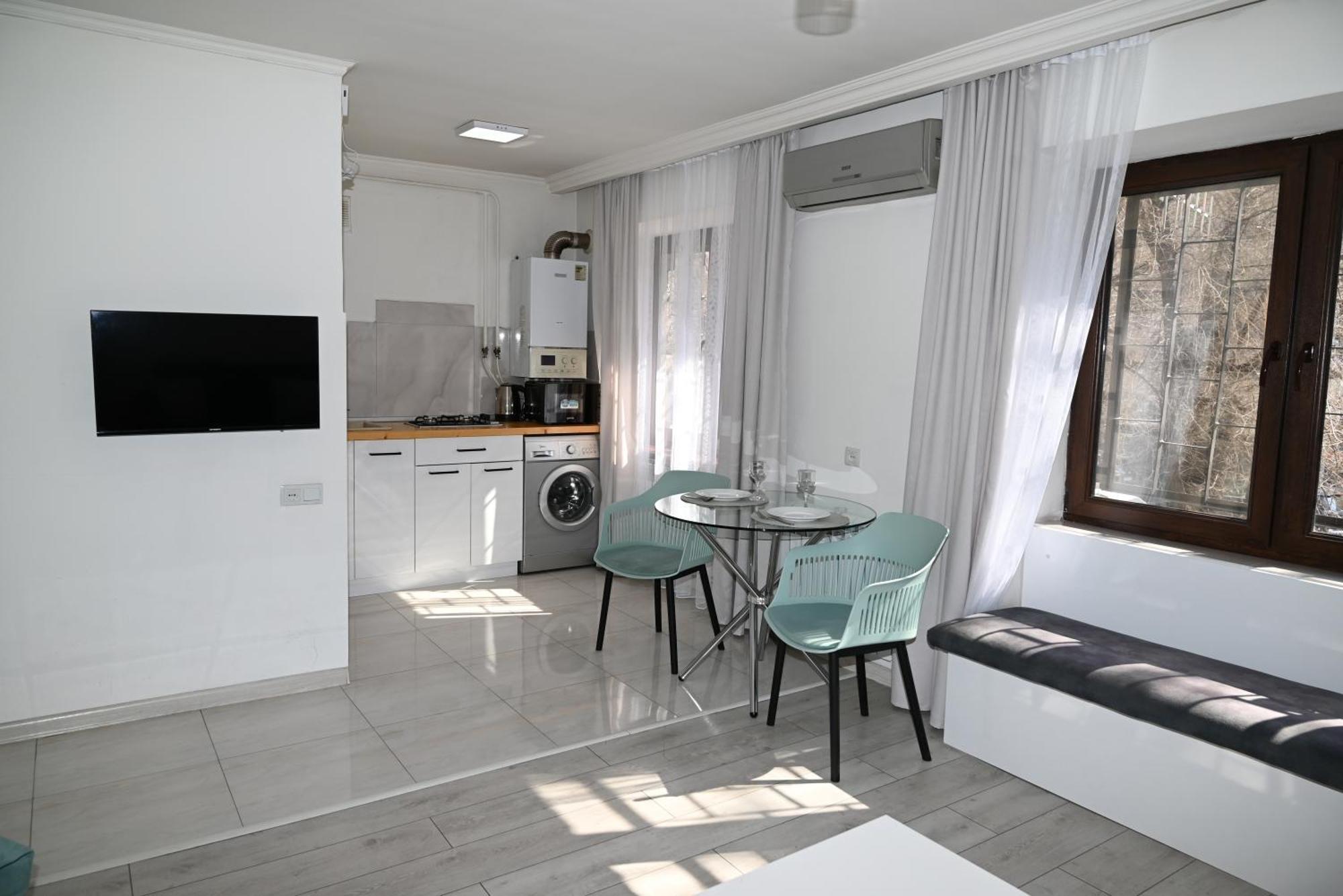 Cozy Apartment Near To The Metro H Kochar 19 Ereván Exterior foto